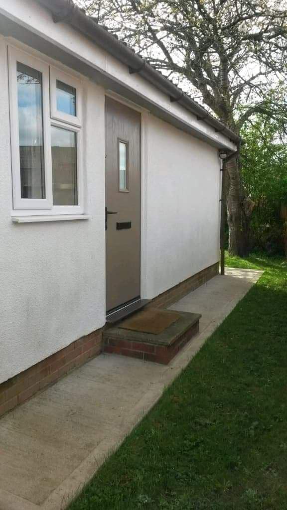 Self contained annexe room. Main Photo