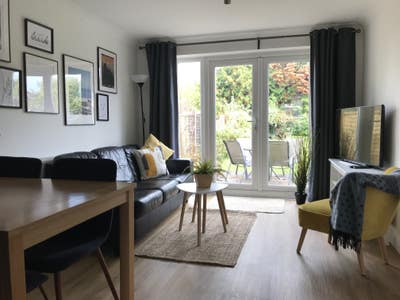 "Living here has been a fantastic experience" Main Photo