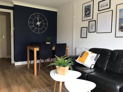 "Living here has been a fantastic experience" Main Photo