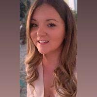 Professional Female seeks a double room in central Main Photo