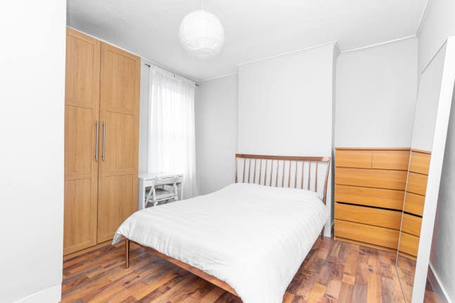 Large Dble Bedroom in 2 bed Apt - Leyton / Waltham Main Photo