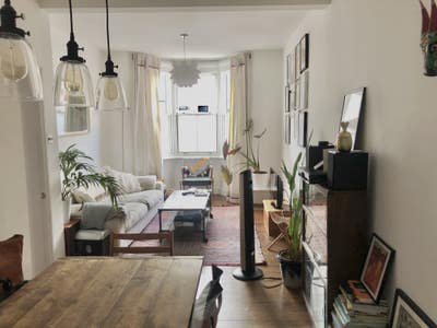 2 Bedroom House - Short Term Main Photo