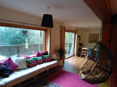 One Room to Rent in a Woodland Retreat  Main Photo