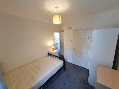 Large Ensuite Double Room in Central Headington Main Photo
