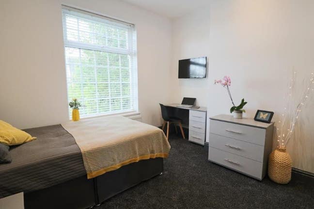 Luxury En Suite Rooms 🏘️ 5 Mins to the CC Main Photo