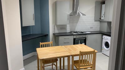 Northwood Hills Single Room Available  Main Photo