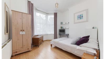 Bright Large Room to Rent Finsbury Park  Main Photo