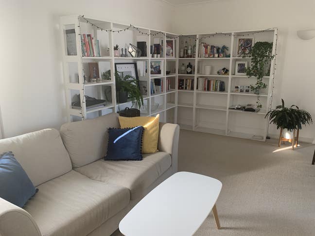 Bright Cosy Ensuite in Clean 2 Bed Marina Flat Main Photo