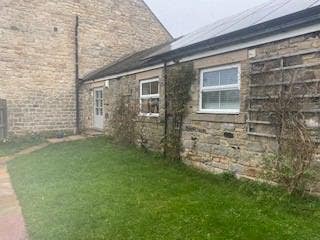 Self Contained Annex - inc all bills. Main Photo