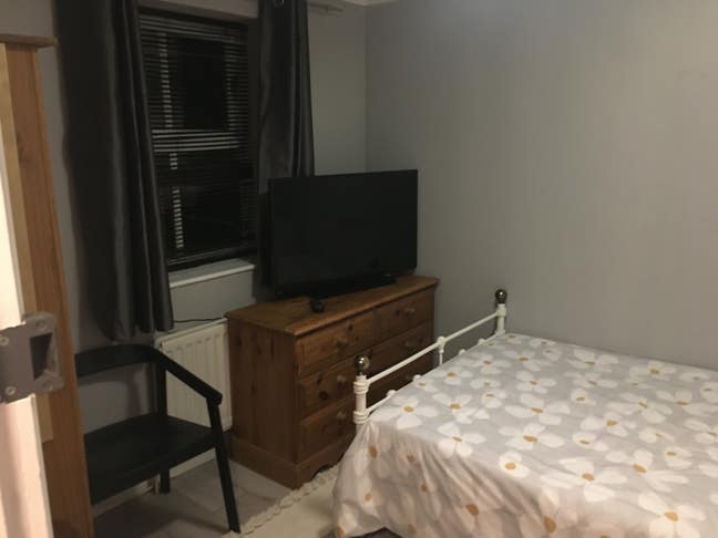 Small double room Main Photo