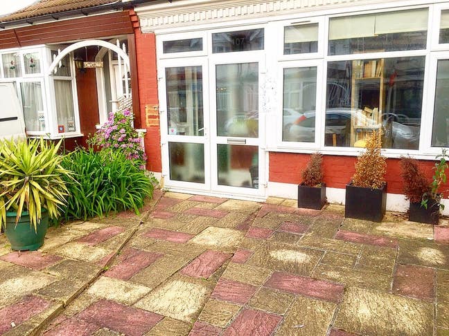 ‼️Big Single Room in house with Garden Main Photo