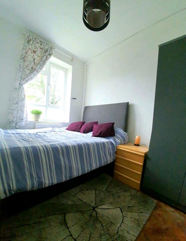 1  Double bedroom To Rent  Main Photo