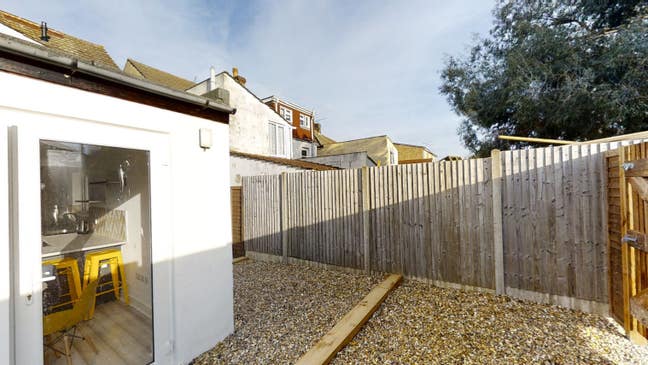 Luxury room with EN-SUITE shower room Main Photo
