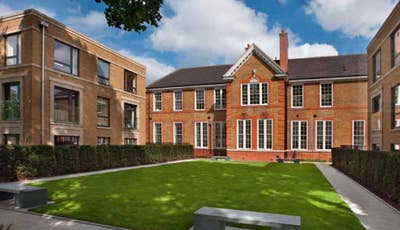 Beautiful flat in the heart of Islington Main Photo