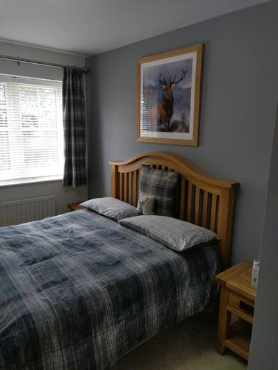 Dble room in a detached house £135 pw , £585 pm Main Photo