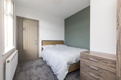 4 bedroom student property - Keele University Main Photo