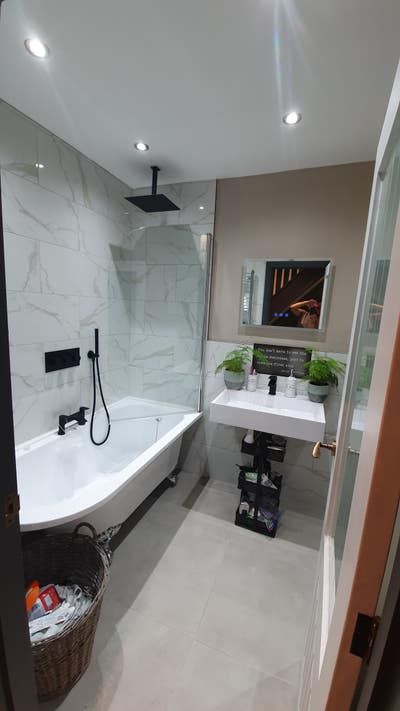 Large double bedroom fully furnished  Main Photo