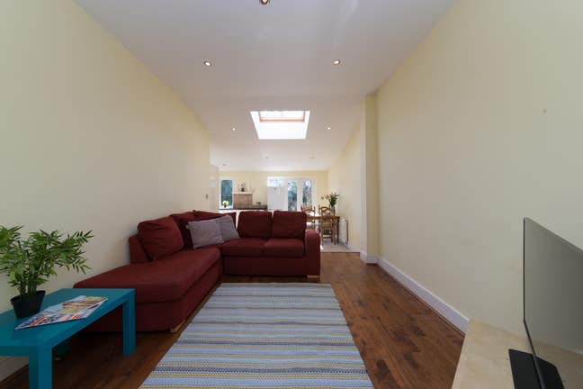 🏡  Double Room In Friendly Southfields Share Main Photo