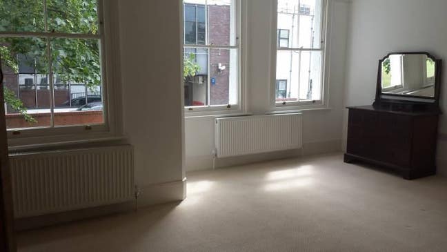  Large Beautifu Double Rooms Available  to Rent Main Photo