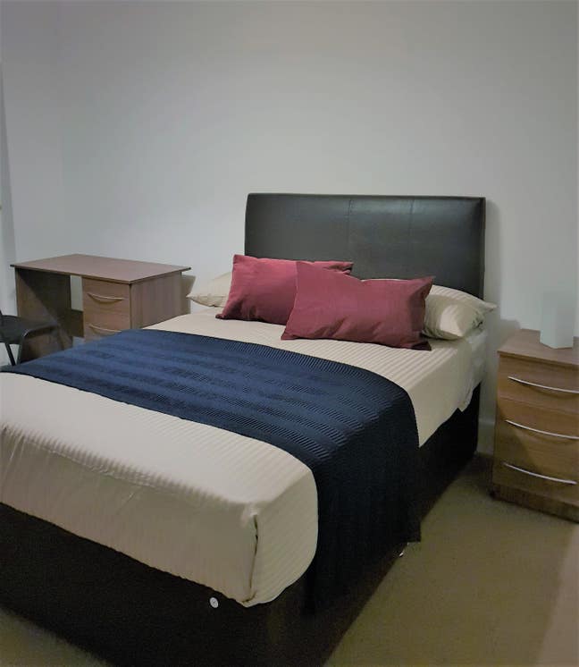 Private, Spacious Double Room, Overlooking Garden Main Photo