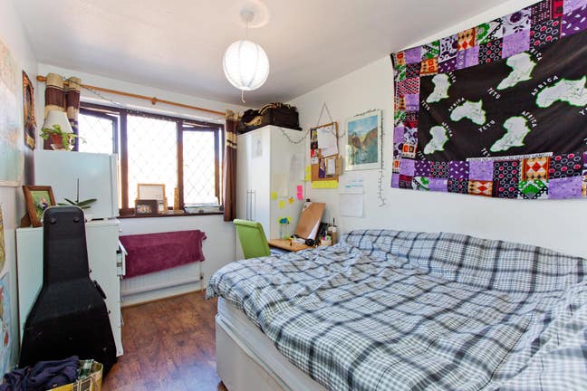 4 Rooms to Rent(Rolling Monthly Contract)  Main Photo