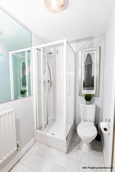 Double Room, Bills Inc. — Parking & Wi-Fi Main Photo