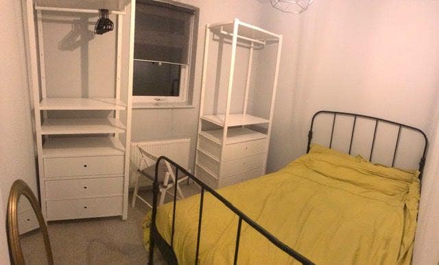 4 bedroom terrace house in Blackhorse Road Main Photo