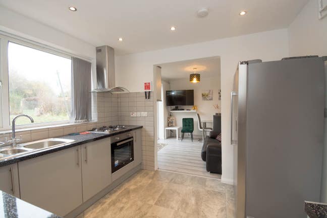 Student luxury 🏡 - for 26/27 NO BILLS! Main Photo