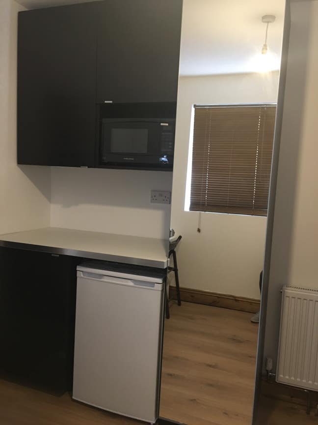 En-suite double room , NW2 London Main Photo