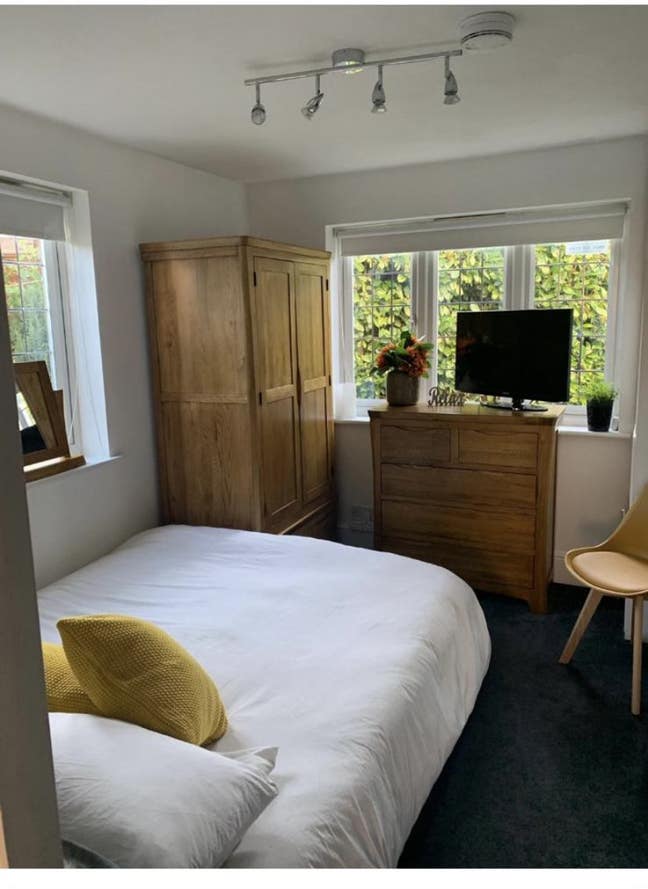 Lovely double room.  Main Photo