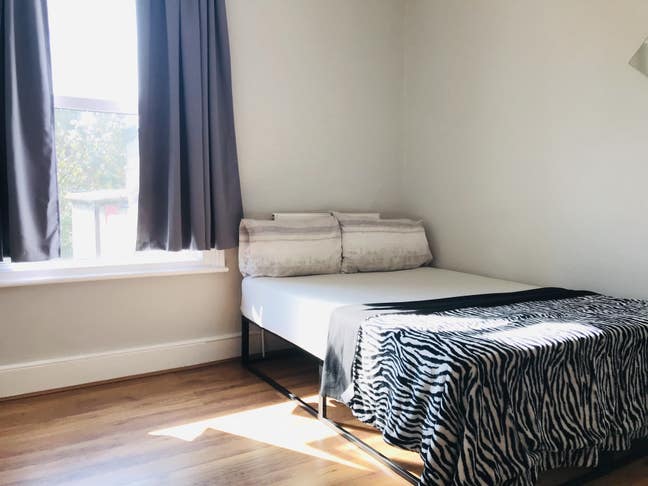 Lovely Room Available in a Great House Share😊 Main Photo