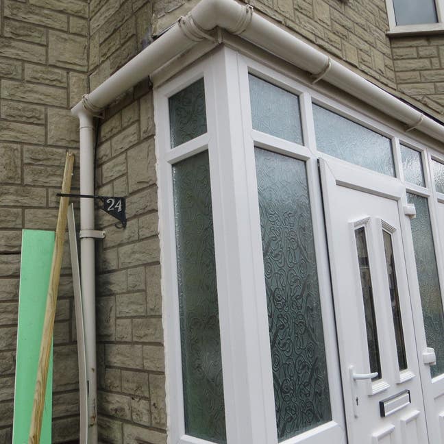 Studio Room with ensuite  - Kitchenette included Main Photo