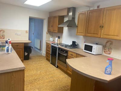 DSS-supported accommodation newly refurbished  Main Photo