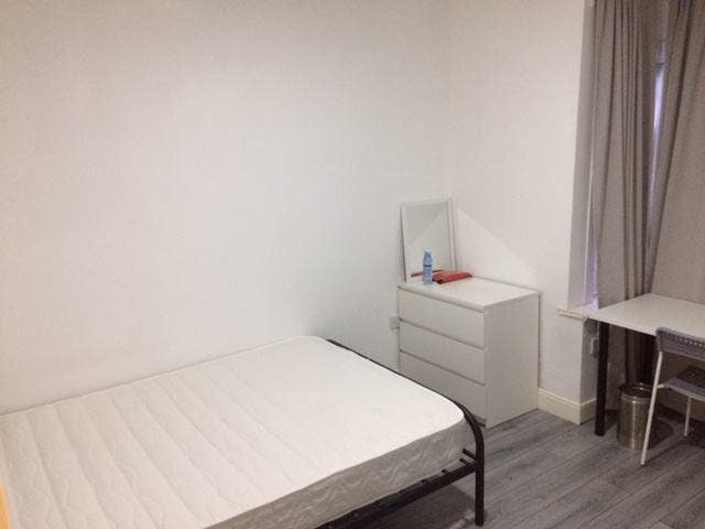 All inclusive Cosy double room in Colindale NW9  Main Photo