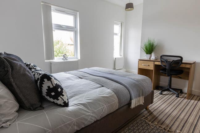 Stunning Furnished Studio with All Bills Included Main Photo