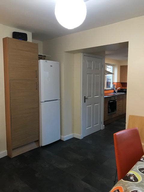 Clean and well maintained, Altofts, No fee’s Main Photo