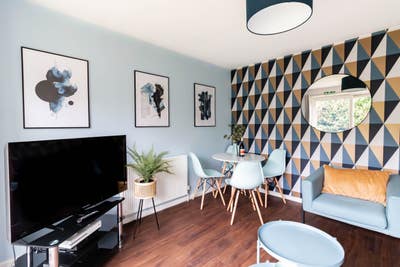 Spacious Bright Sociable Shared Living Main Photo