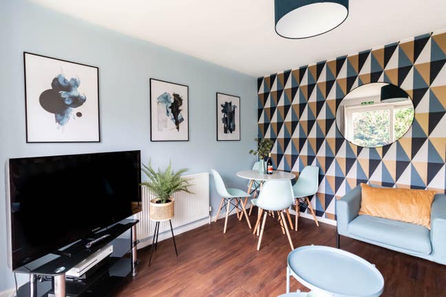 Spacious Bright Sociable Shared Living Main Photo