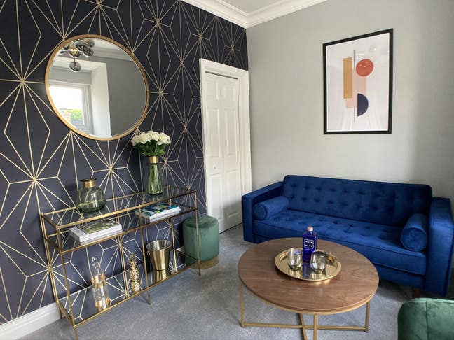 Luxurious five-bedroom co-living space Main Photo