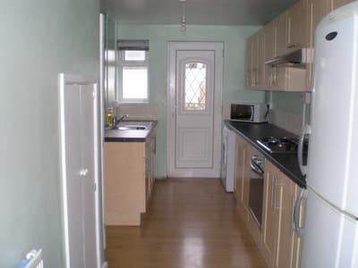 Double  Room, inc All Bills  Main Photo