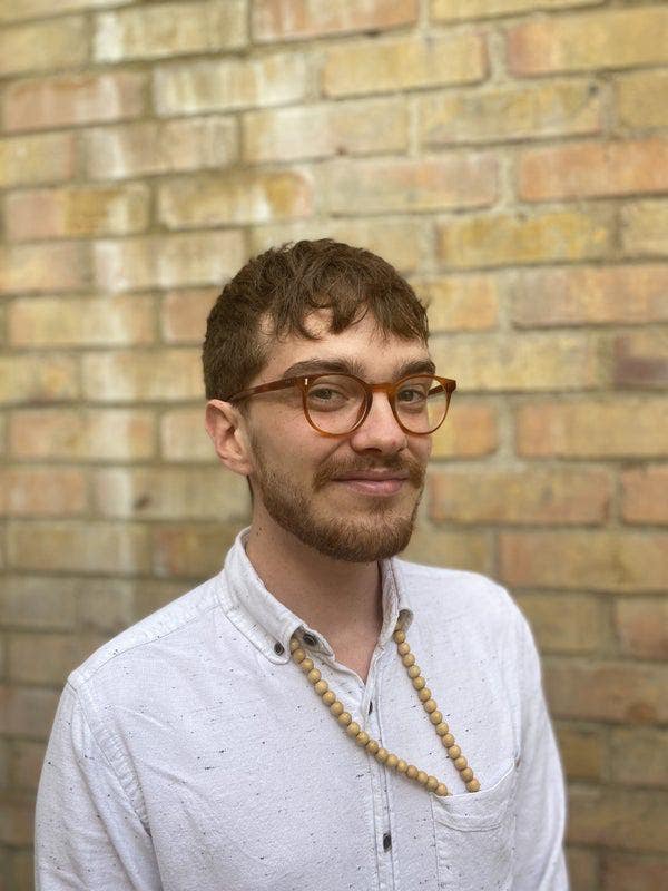 Tidy & Pleasant Professional - £1,000pcm Budget Main Photo