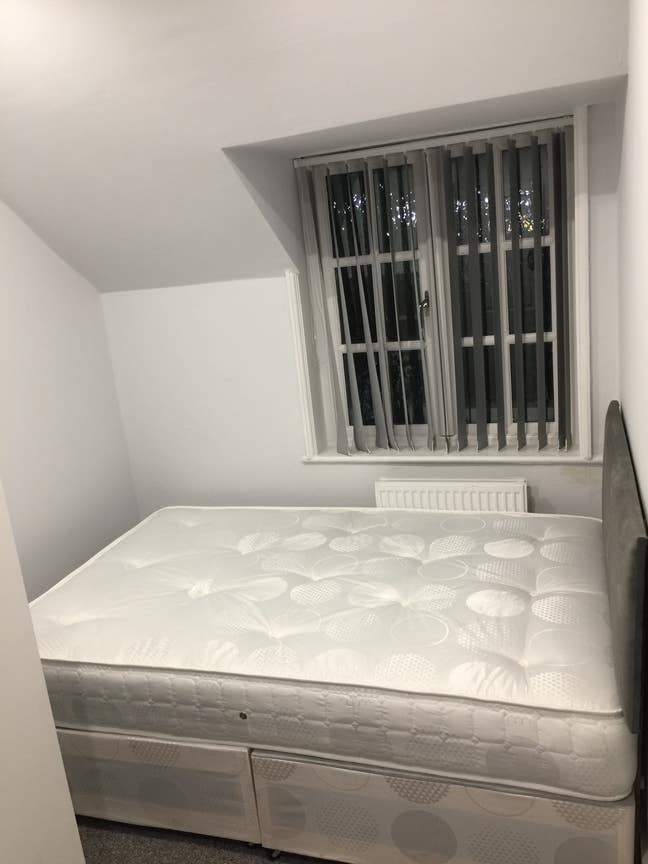 Single Furnished Room available now Main Photo