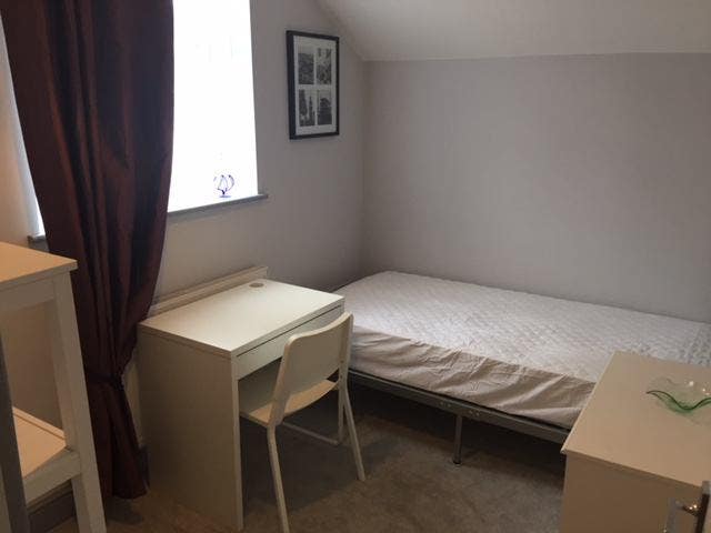 Rare opportunity Single room in central Chelmsford Main Photo