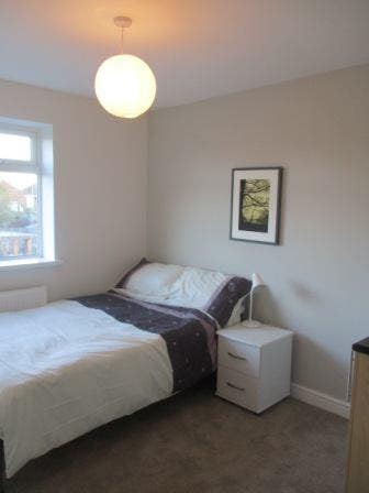 Double Bedroom Available Bills Included Main Photo