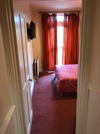 Room to rent Main Photo