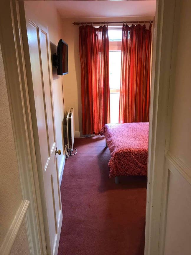 Room to rent Main Photo