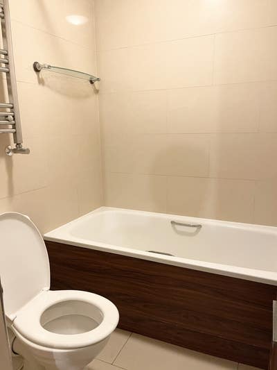 West Kensington: Self Contained Studio to Rent  Main Photo