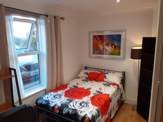 Room for   ( Monday to -Friday-  Only ) Main Photo