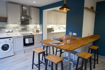  ✨Luxury Ensuite Room in Professional House Share  Main Photo