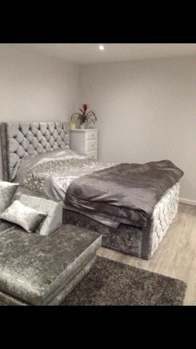 LUXURY Double Studio, 5 mins walkBarking Station  Main Photo
